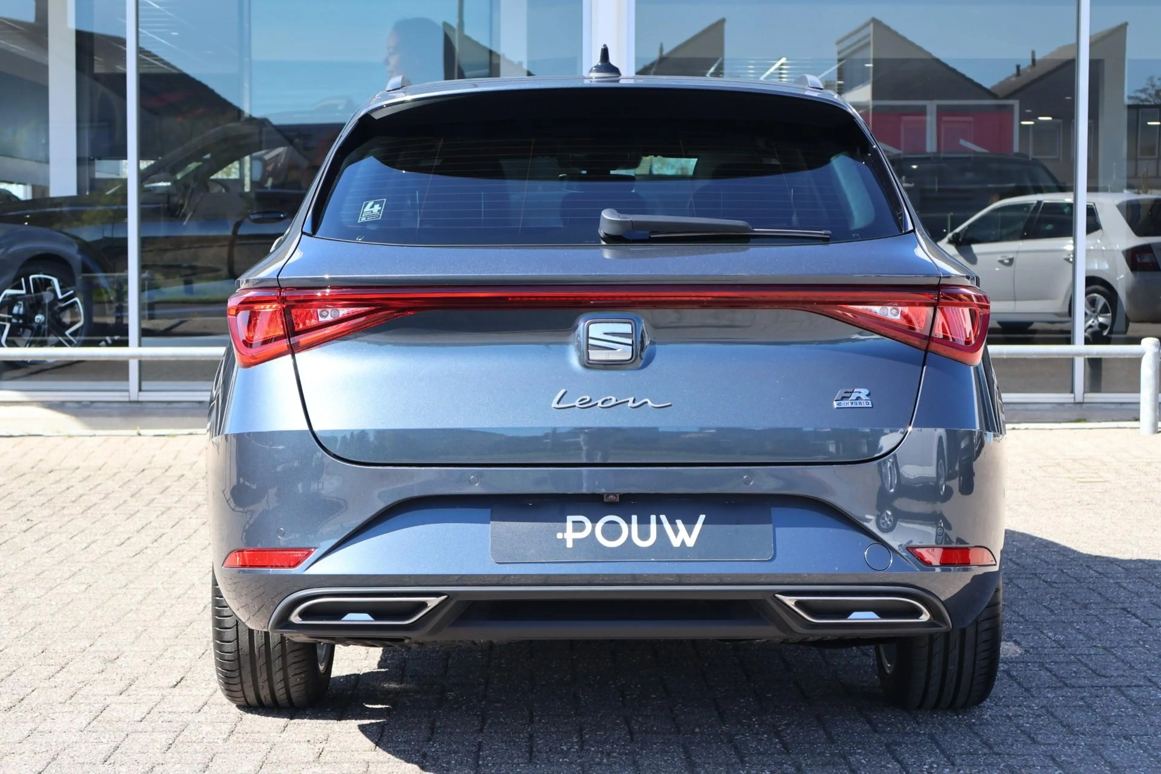 SEAT Leon e-Hybrid Sportstourer 1.5 TSI 204pk FR Business | Panoramad — photo 9