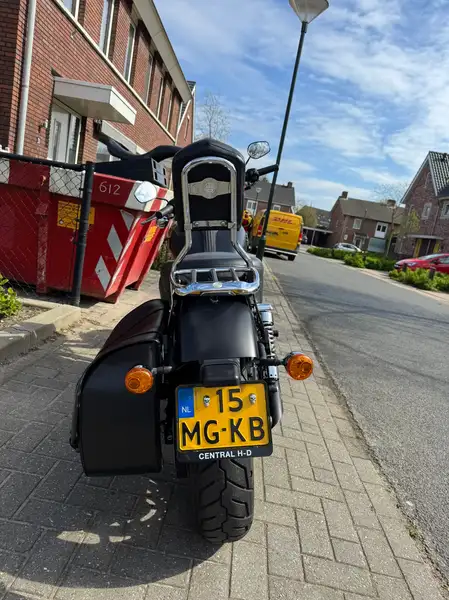 Harley-Davidson Dyna Street Bob - foto 6