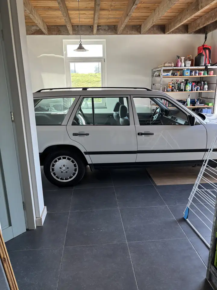 Mercedes-Benz 250