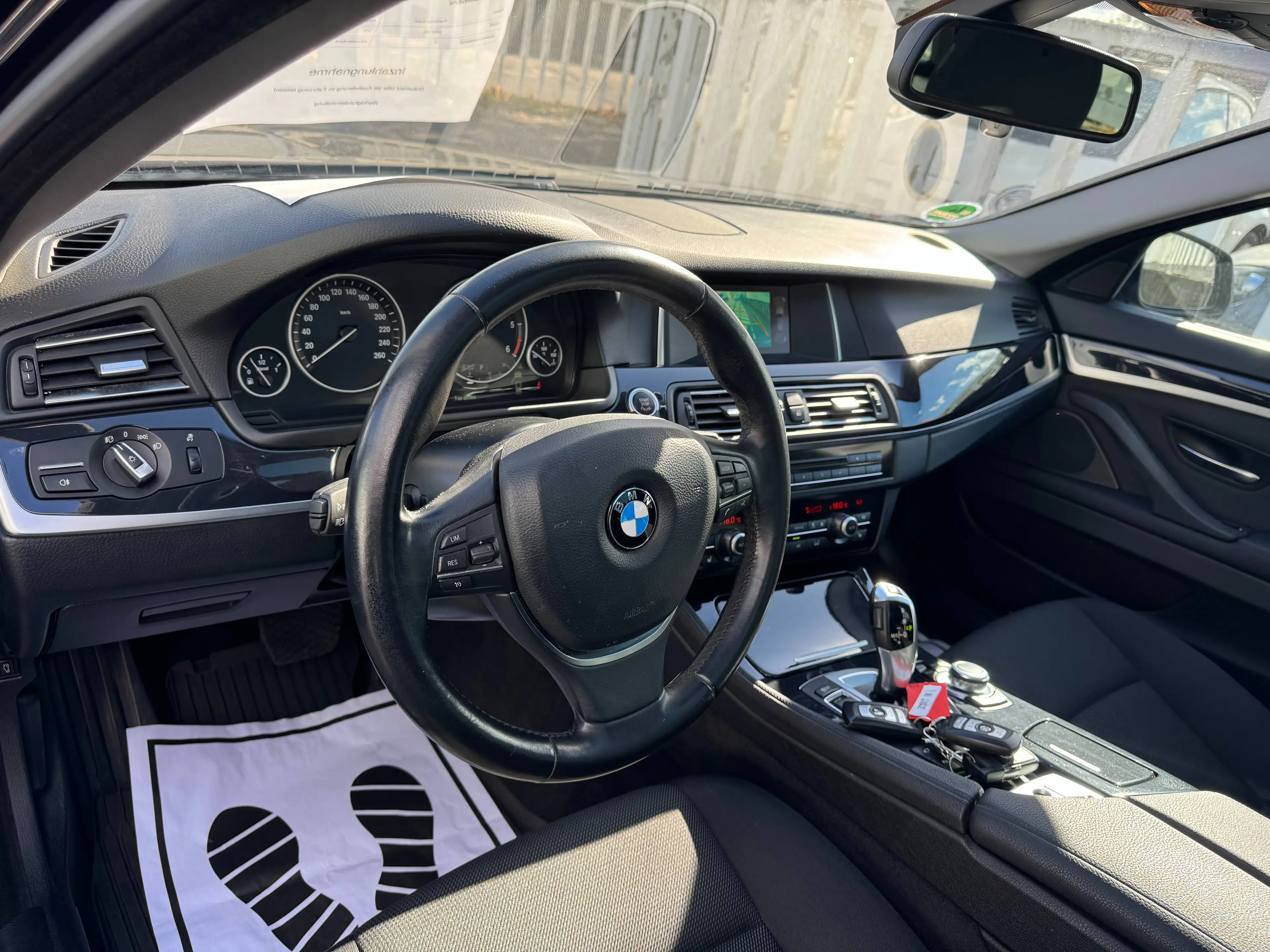 BMW 525 525 d AUTOMATIK*PANORAMA*MEMORY*360 KAMERA*20 ZOLL FELGEN*ANHÄNGERKUPPLUNG*BLUETOOTH*BI-XENON*MEGA SCHÖN** — photo 6
