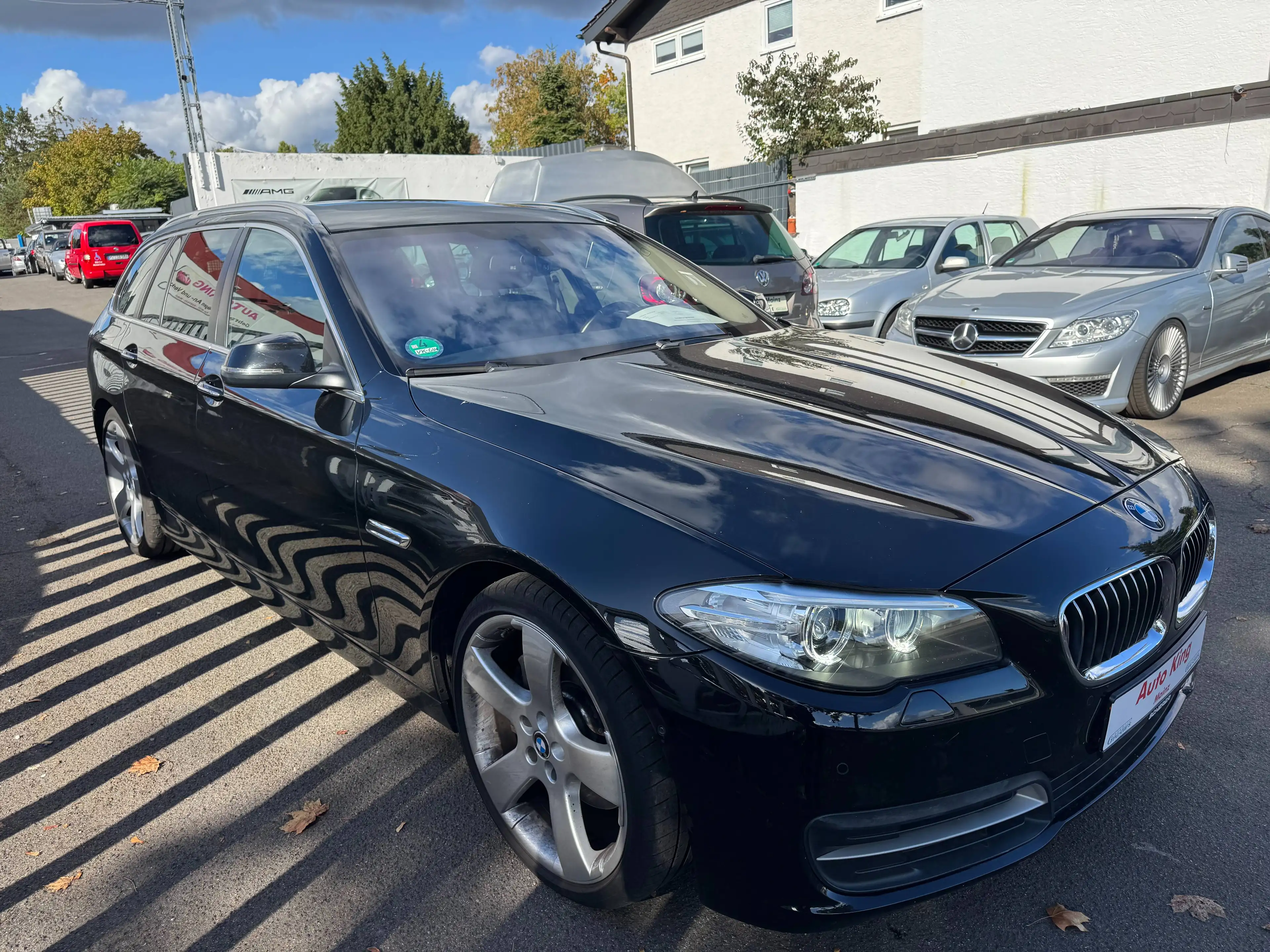 BMW 525 525 d AUTOMATIK*PANORAMA*MEMORY*360 KAMERA*20 ZOLL FELGEN*ANHÄNGERKUPPLUNG*BLUETOOTH*BI-XENON*MEGA SCHÖN** — photo 4