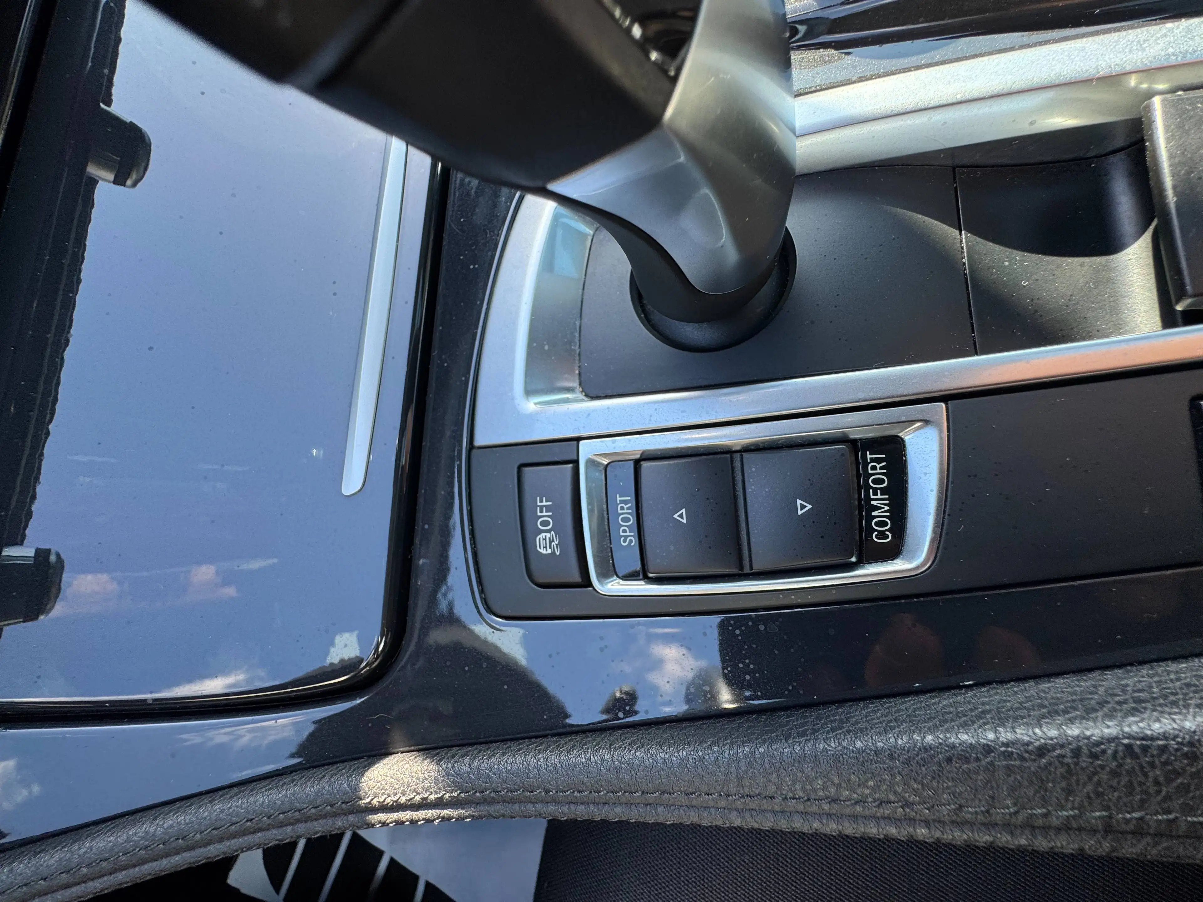 BMW 525 525 d AUTOMATIK*PANORAMA*MEMORY*360 KAMERA*20 ZOLL FELGEN*ANHÄNGERKUPPLUNG*BLUETOOTH*BI-XENON*MEGA SCHÖN** — photo 20