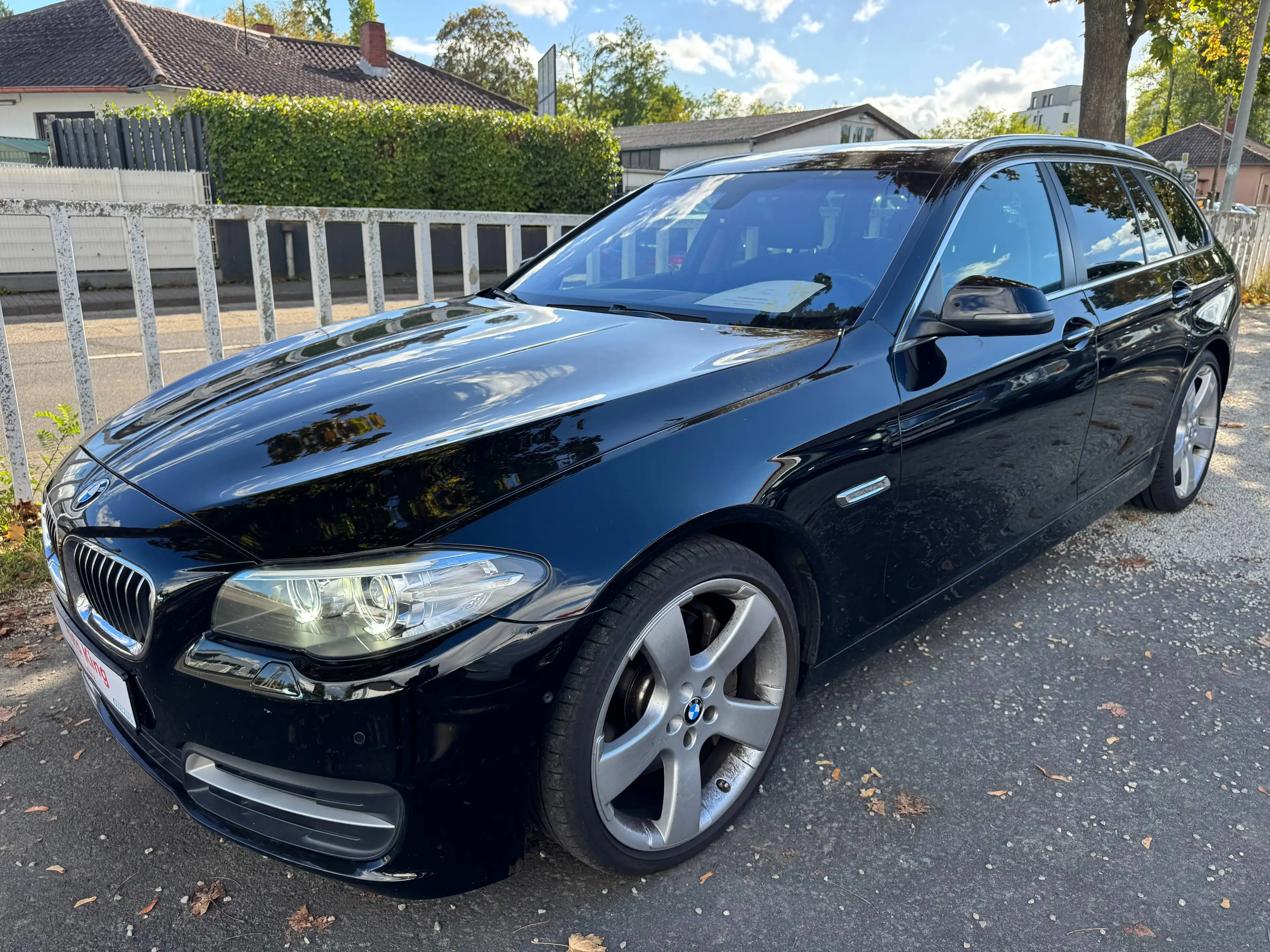 BMW 525 525 d AUTOMATIK*PANORAMA*MEMORY*360 KAMERA*20 ZOLL FELGEN*ANHÄNGERKUPPLUNG*BLUETOOTH*BI-XENON*MEGA SCHÖN** — photo 22