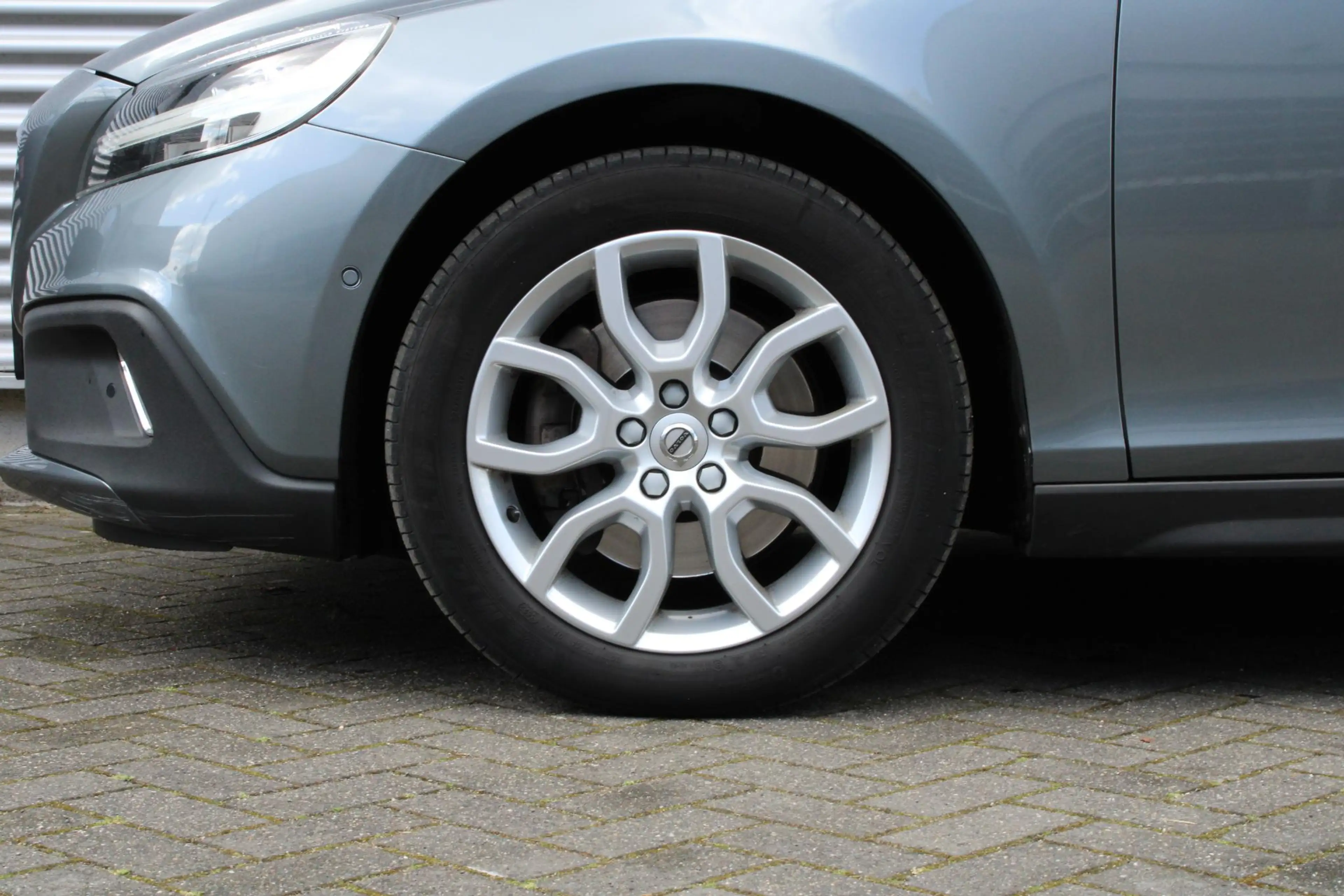 Volvo V40 Cross Country 1.5 T3 Polar+ Luxury | Afneembare Trekhaak | Alarm — photo 8