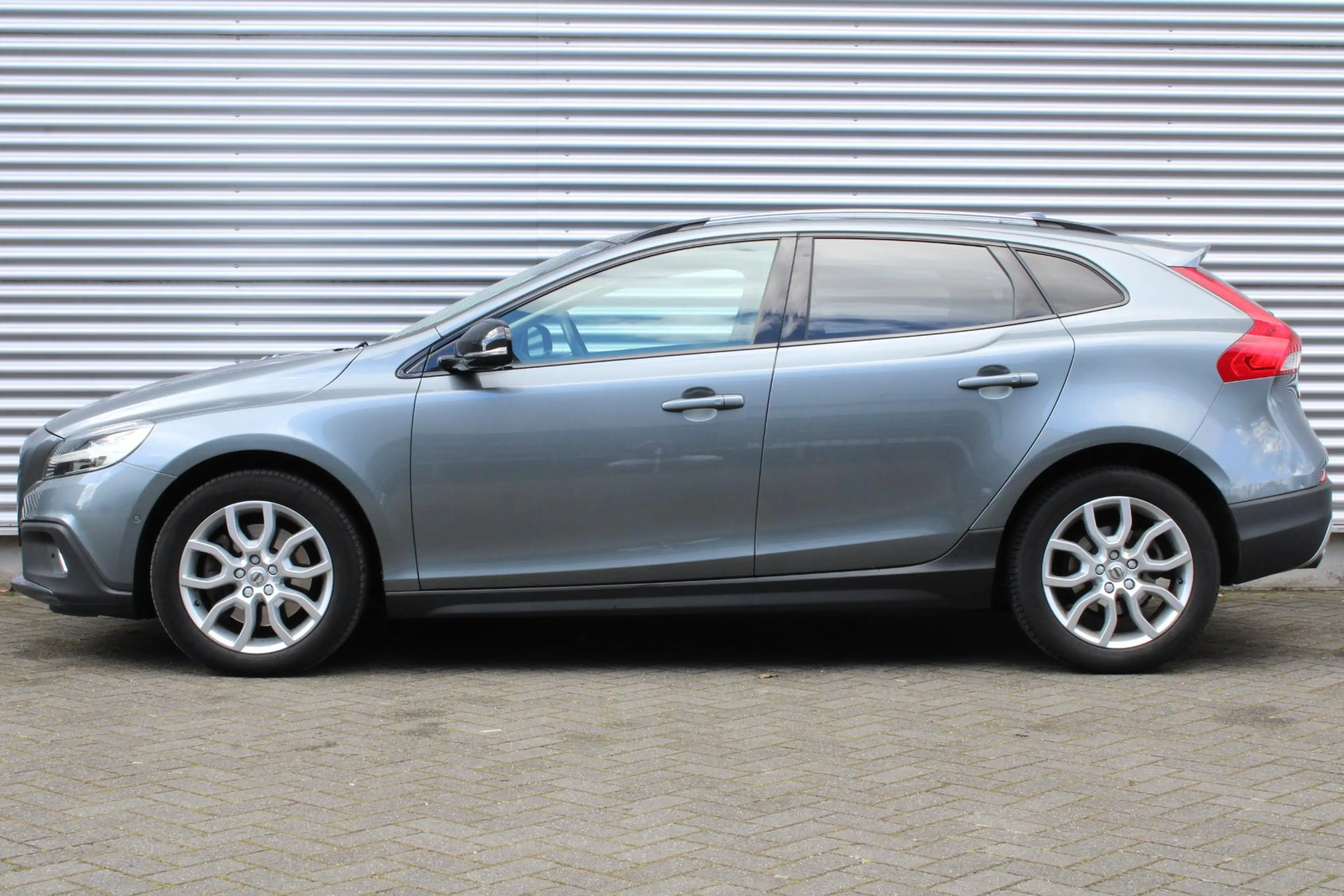 Volvo V40 Cross Country 1.5 T3 Polar+ Luxury | Afneembare Trekhaak | Alarm — photo 9