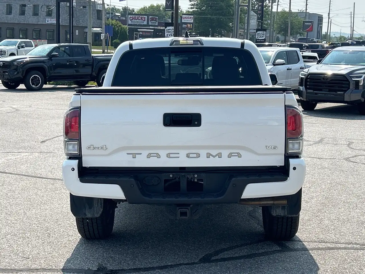 Toyota Tacoma снимка Toyota Tacoma