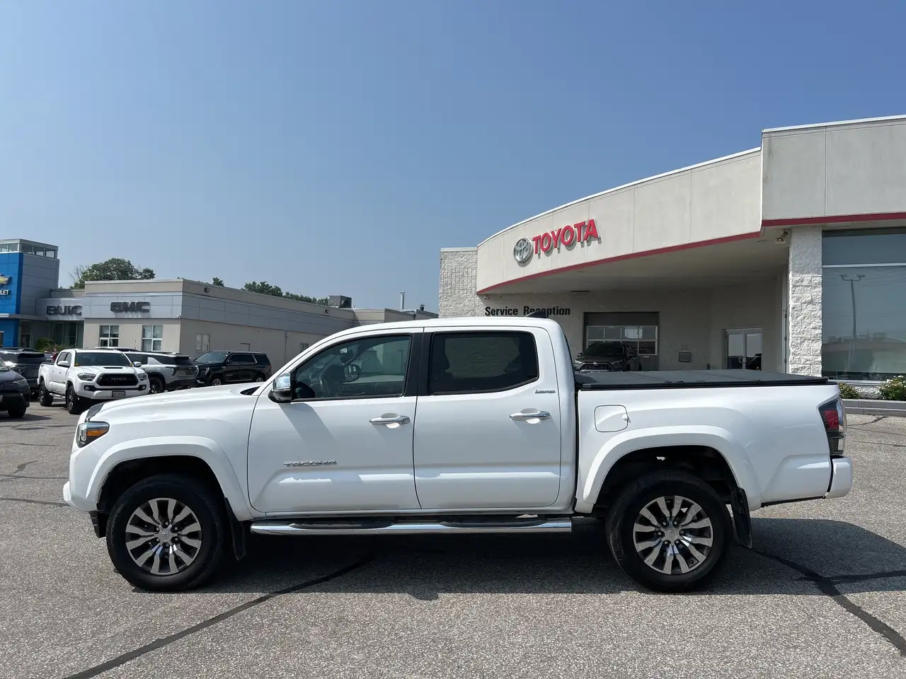 Toyota Tacoma снимка Toyota Tacoma