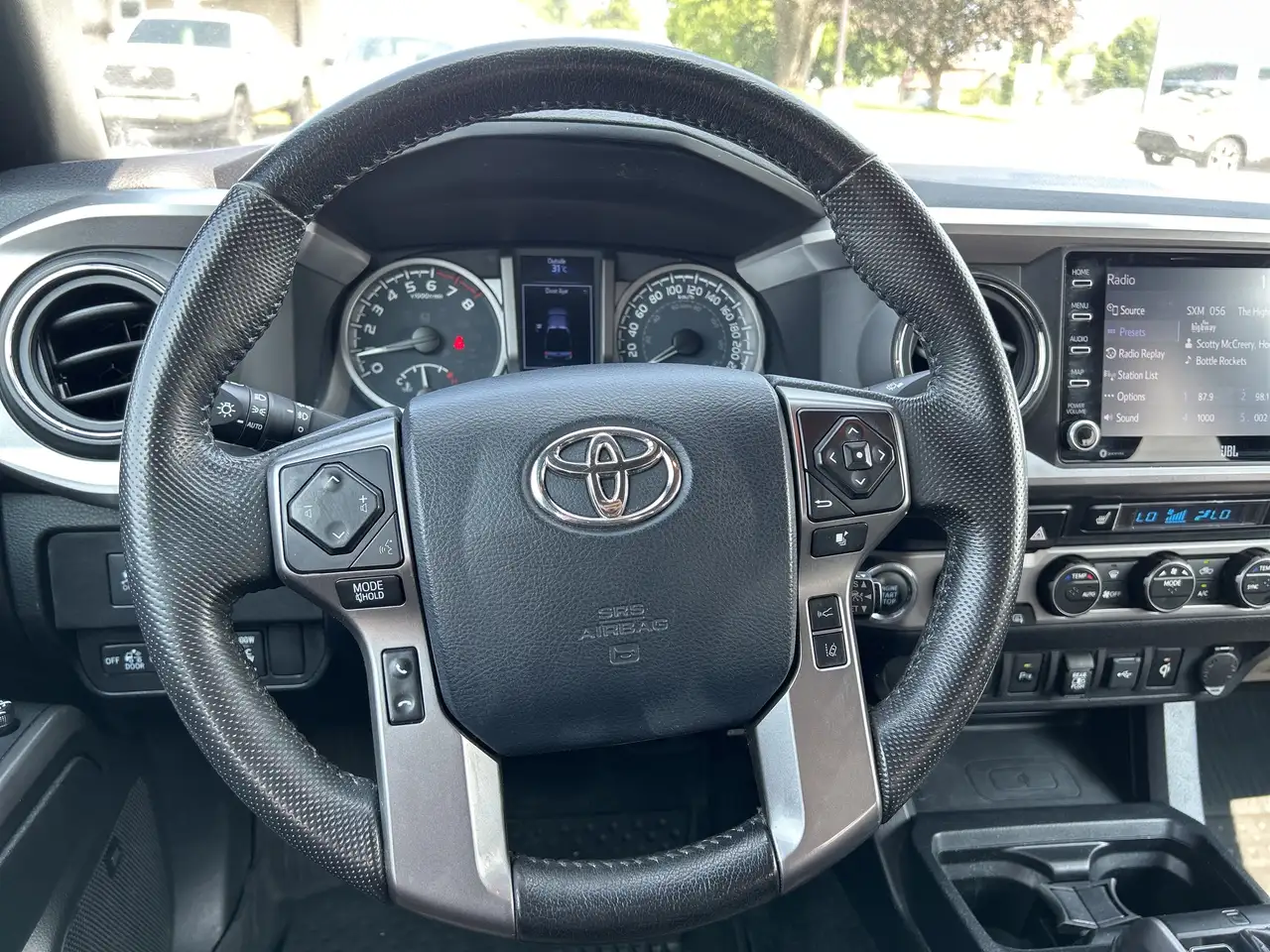 Toyota Tacoma снимка Toyota Tacoma