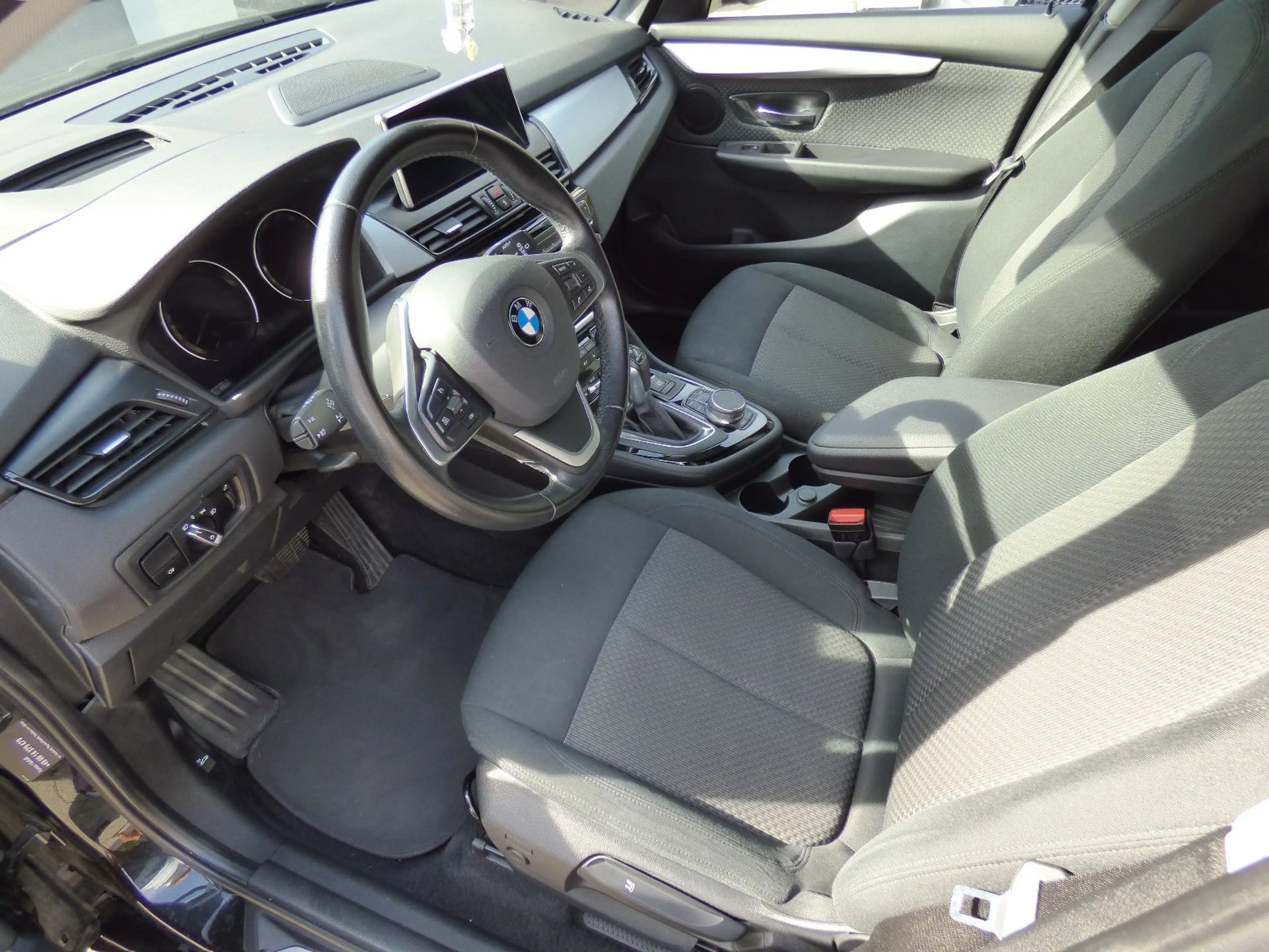 BMW 225 225 xe iPerformance Advantage*LED*Kamera*Navi* — photo 2