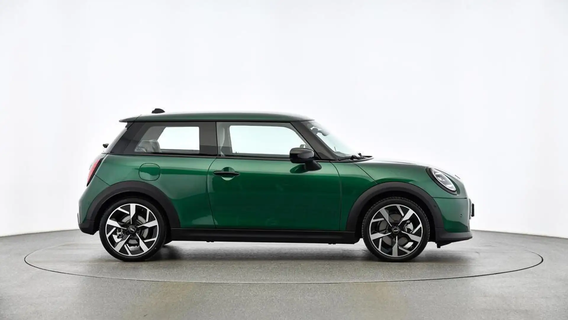 MINI Cooper C Favoured Trim Verde - 2