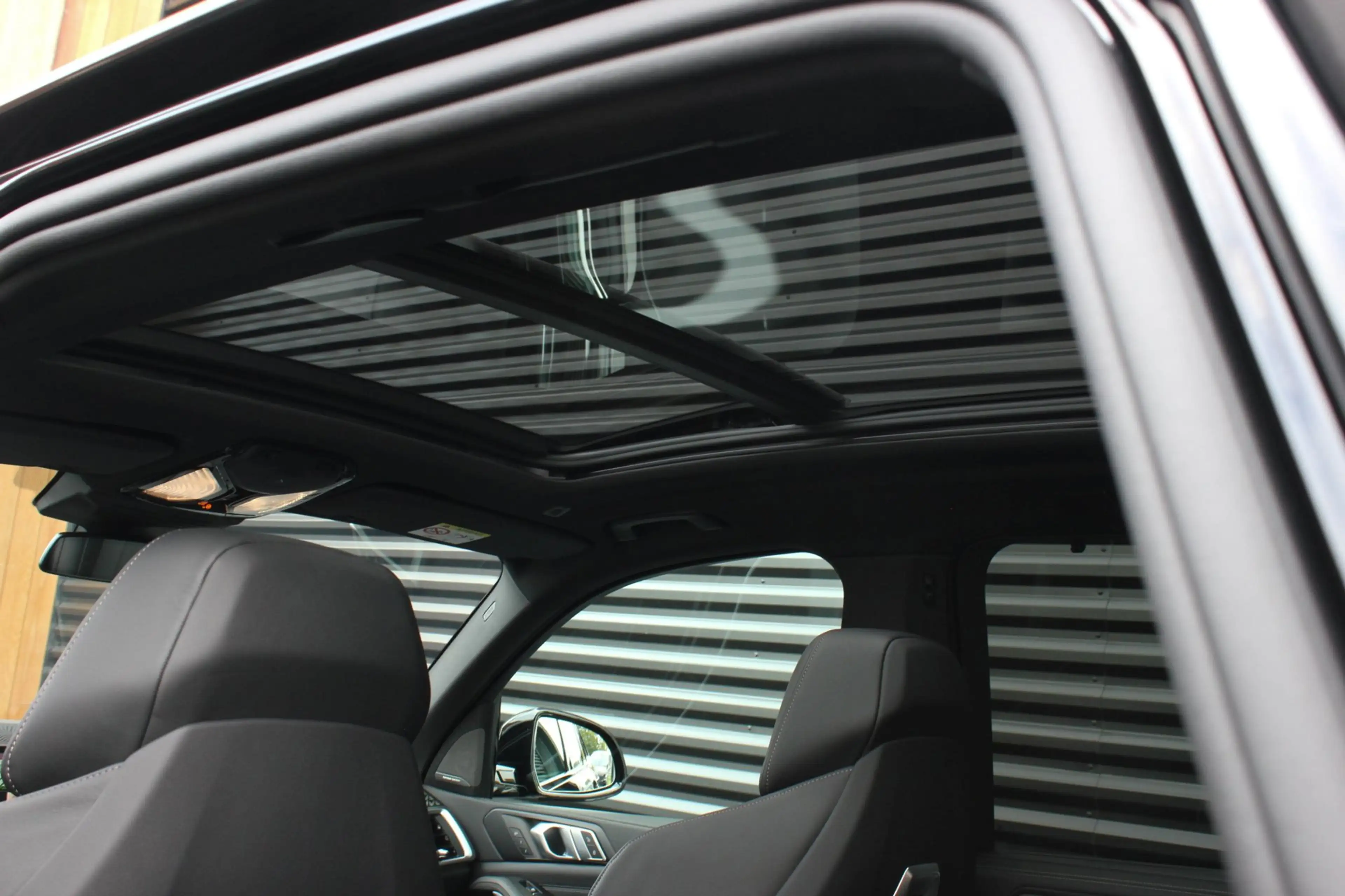 BMW X5 XDrive50e High Executive M-SPORT PRO / M-SEATS / S — photo 22