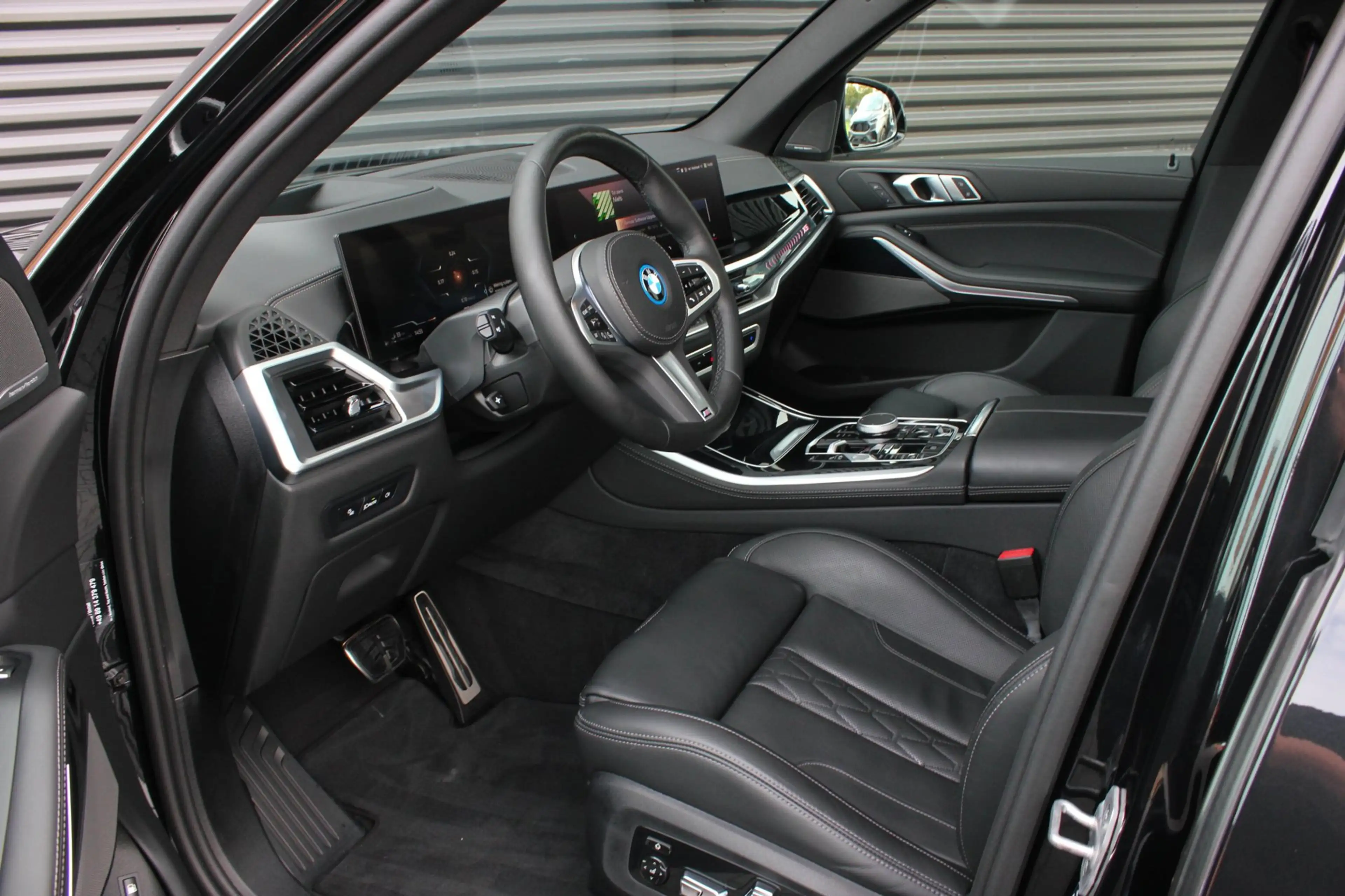 BMW X5 XDrive50e High Executive M-SPORT PRO / M-SEATS / S — photo 37