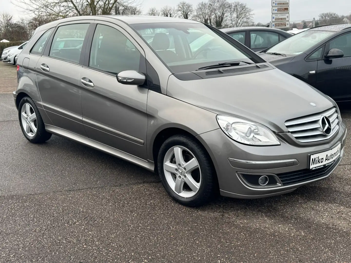 Mercedes-Benz B 150 B -Klasse B TÜV/HU/NEU Grau - 2