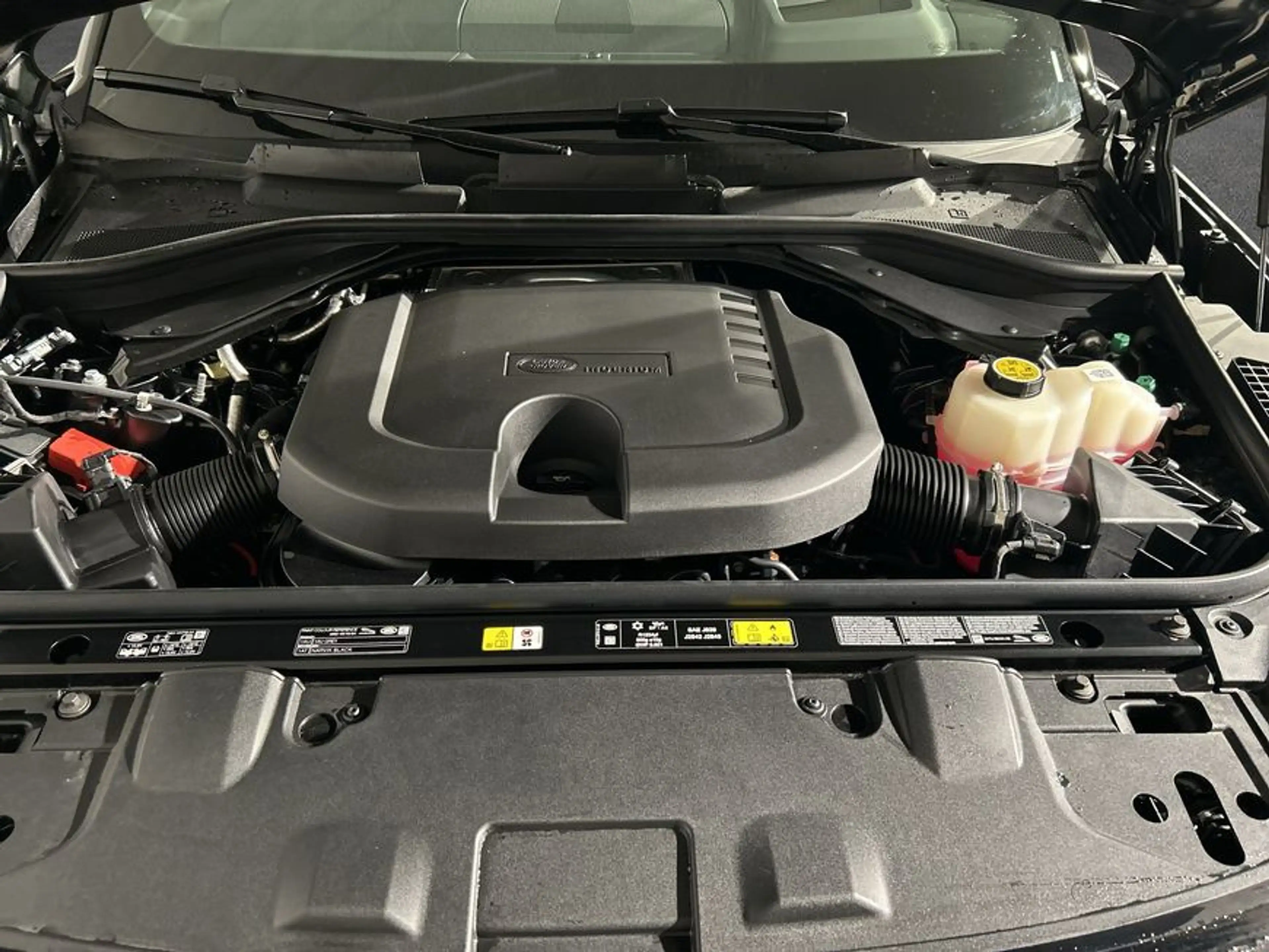 Land Rover Range Rover D350 HSE 258 kW, 5-türig (Diesel) — photo 10