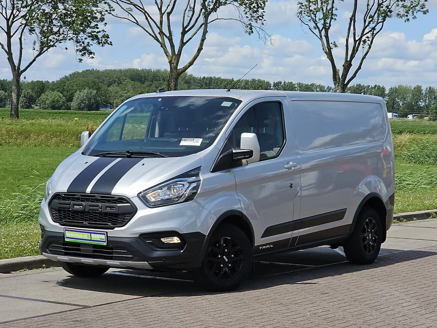 Ford Transit Custom 2.0 L1H1 TRAIL-EDITION! Zilver - 2