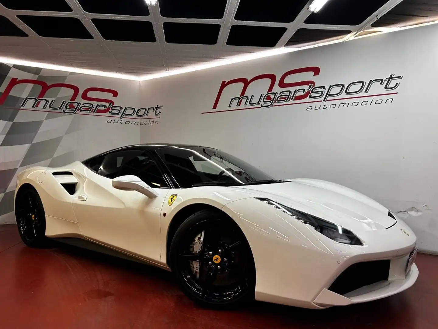 Ferrari 488 GTB Fehér - 2