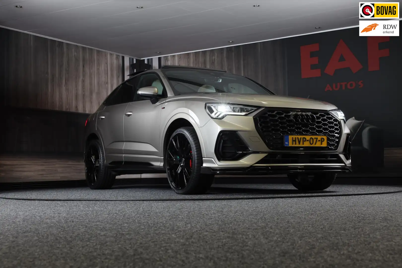 Audi Q3 Sportback 45 TFSI e S Line Competition / Memory / Gris - 1