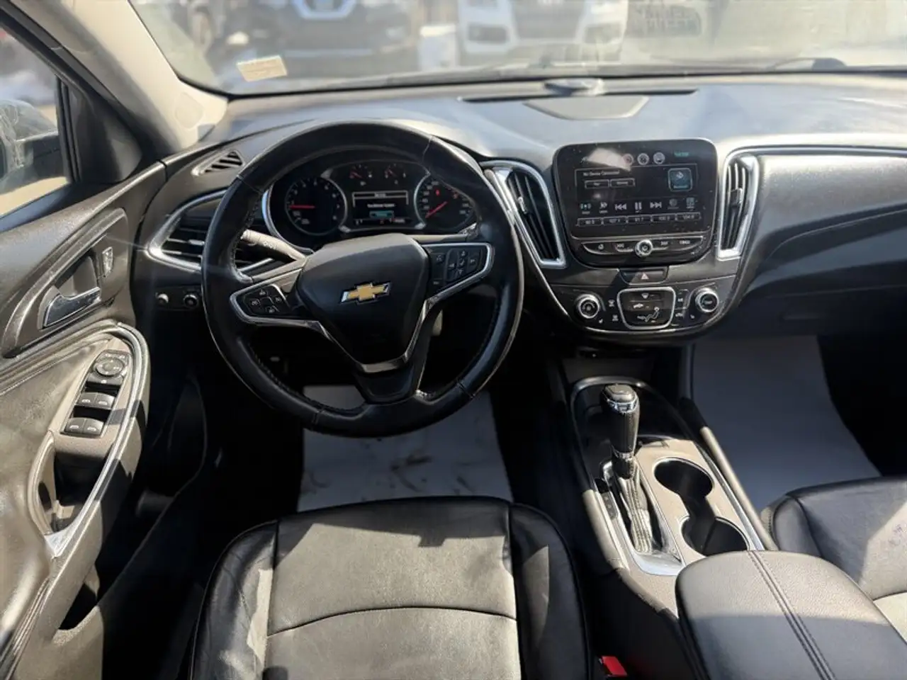 Chevrolet Malibu снимка Chevrolet Malibu