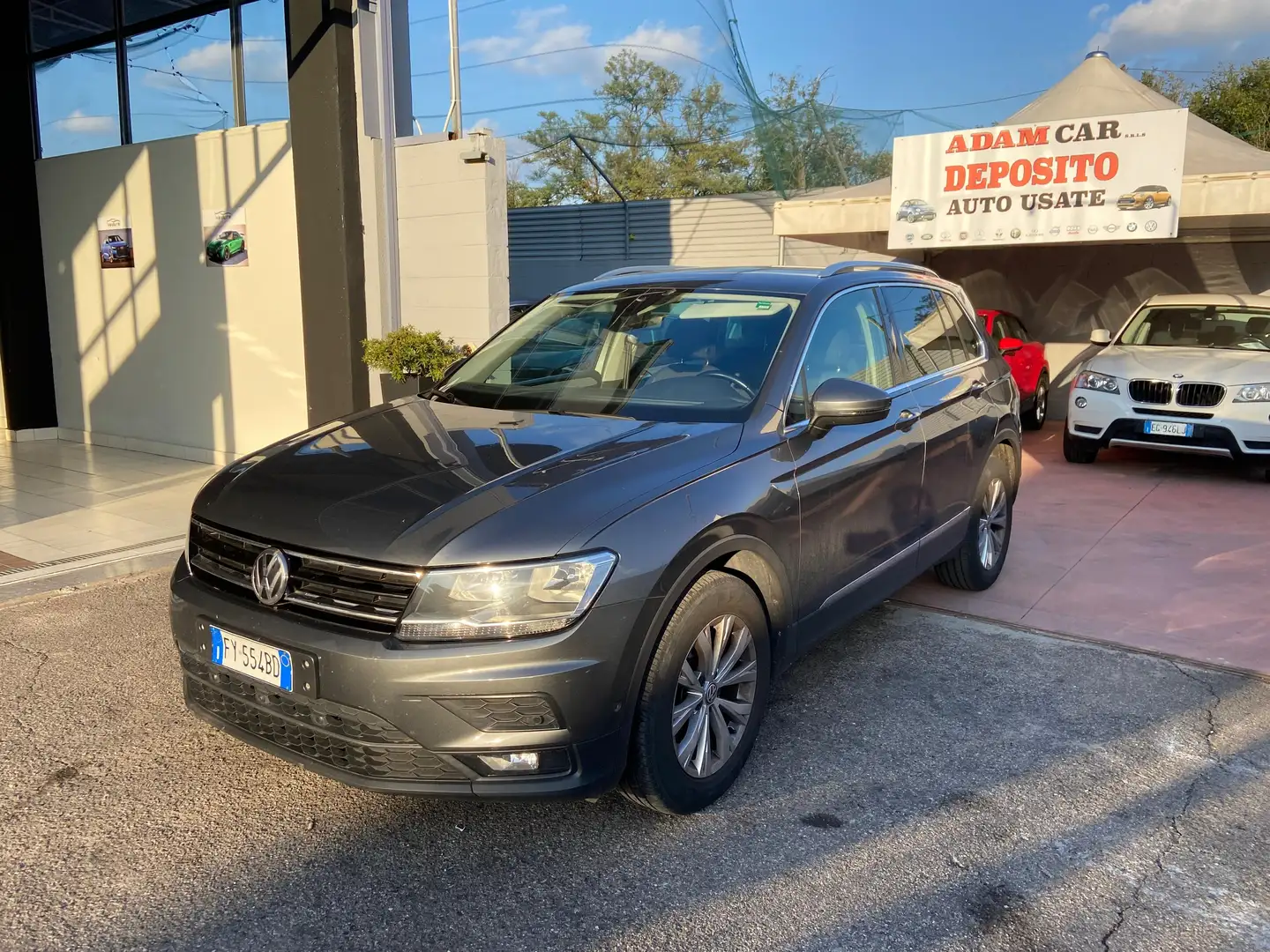 Volkswagen Tiguan Tiguan II 2016 2.0 tdi Advanced 150cv dsg Grigio - 2