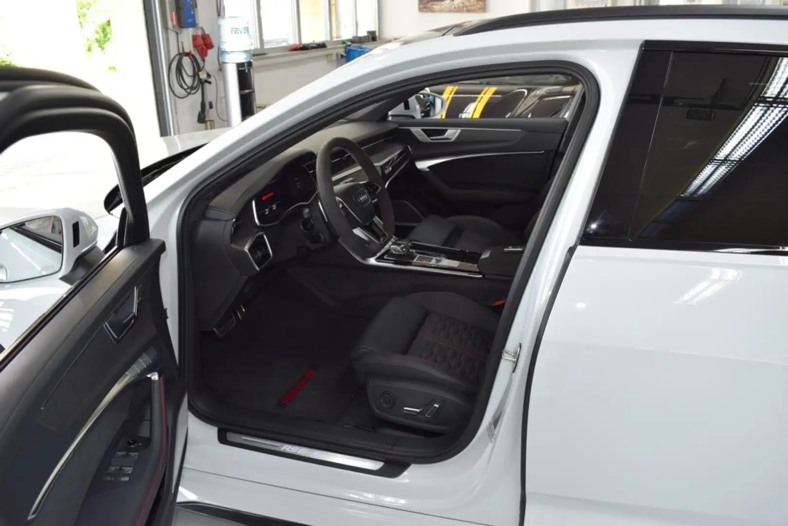 Audi RS6 S ABT Avant Quattro VOLLAUSSTATTUNG NEUWAGEN Bílá - 2