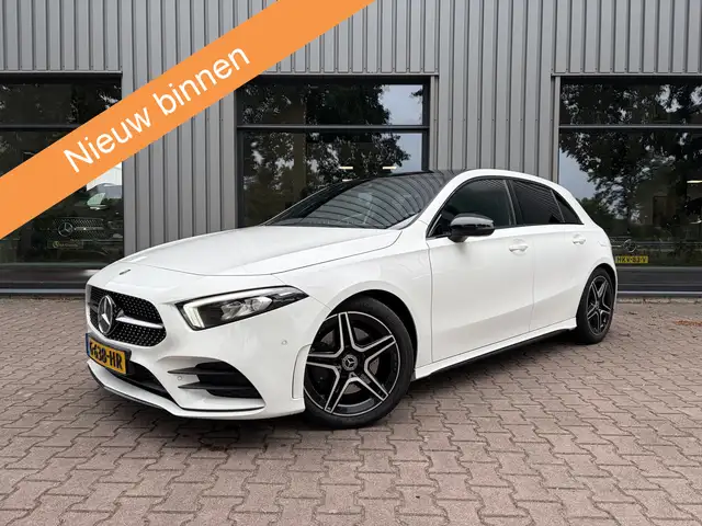 Mercedes-Benz A 220 Launch Edition AMG, Trekhaak, Parkeerpakket