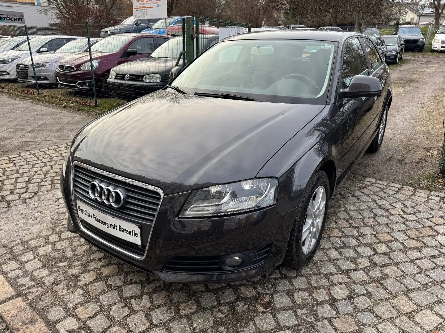 Audi A3 2.0TDI Attraction 1-Hand Scheckheft Allwetter Grau - 1