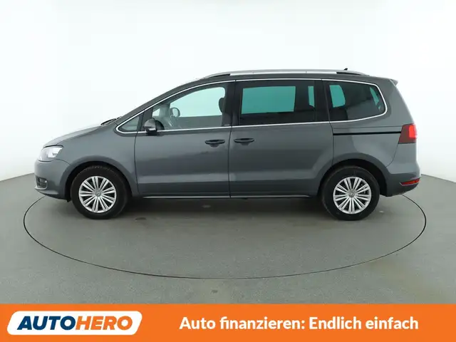 Volkswagen Sharan view 3
