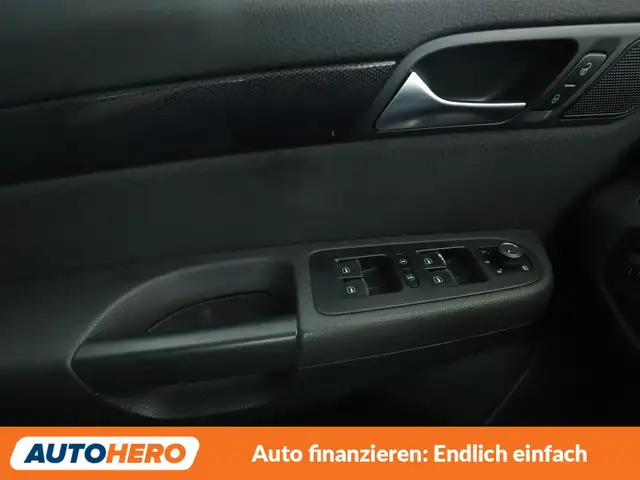 Volkswagen Sharan view 27