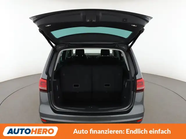 Volkswagen Sharan view 17