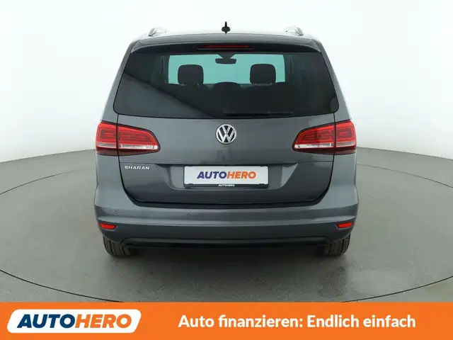 Volkswagen Sharan view 5
