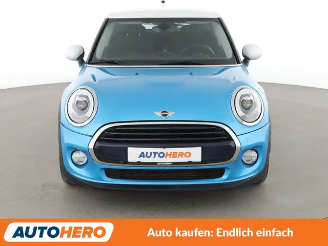 Mini Cooper Cooper view 9