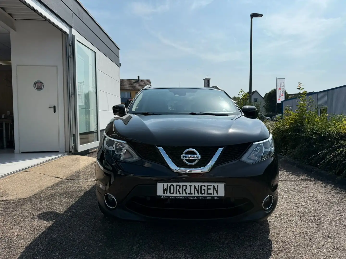 Nissan Qashqai QASHQAI DIG-T Mild-Hybrid 4x2 *360°Kamera* Schwarz - 2