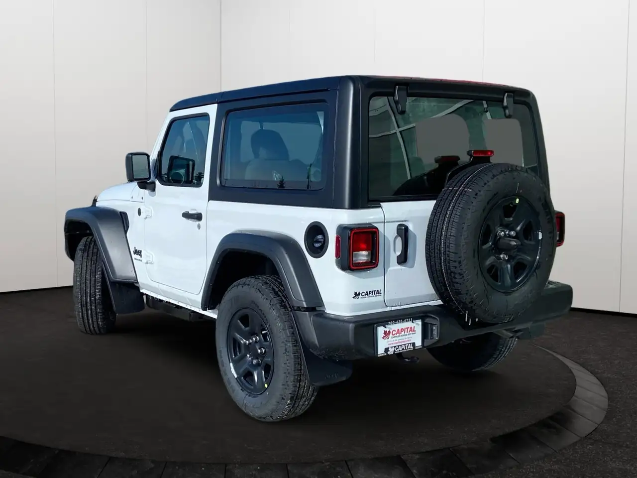Jeep Wrangler снимка Jeep Wrangler