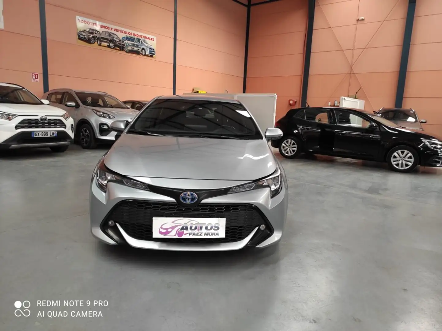 Toyota Corolla 125H Business Gris - 1