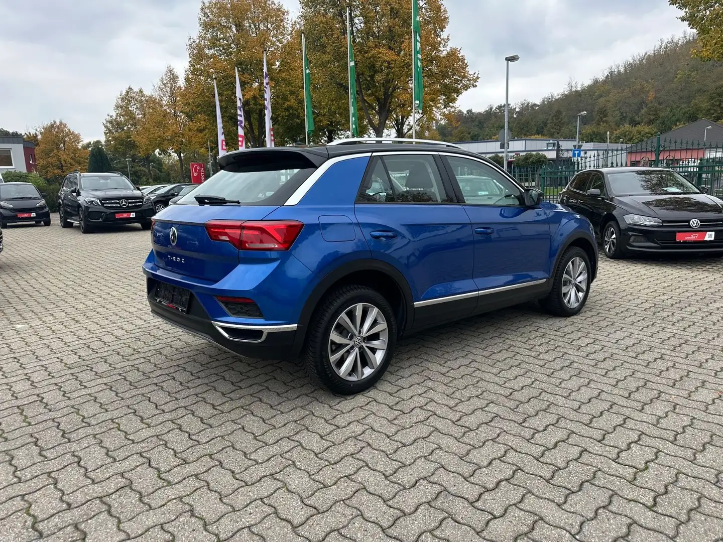 Volkswagen T-Roc 1.5 TSI DSG Style 1.Hd Virt ACC Navi 110kW Blau - 2