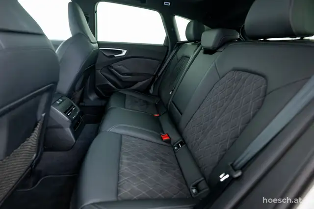 Audi A5 view 7