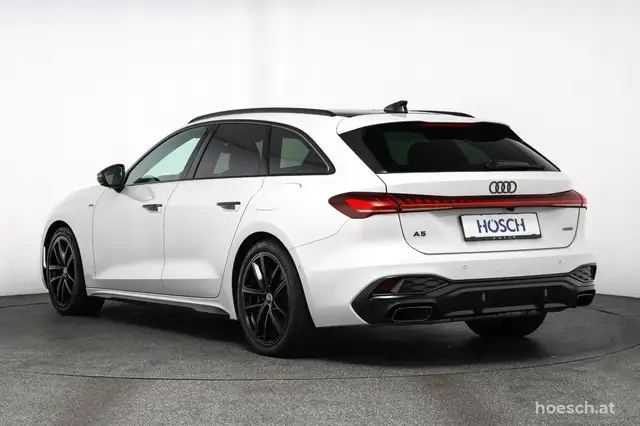 Audi A5 view 4