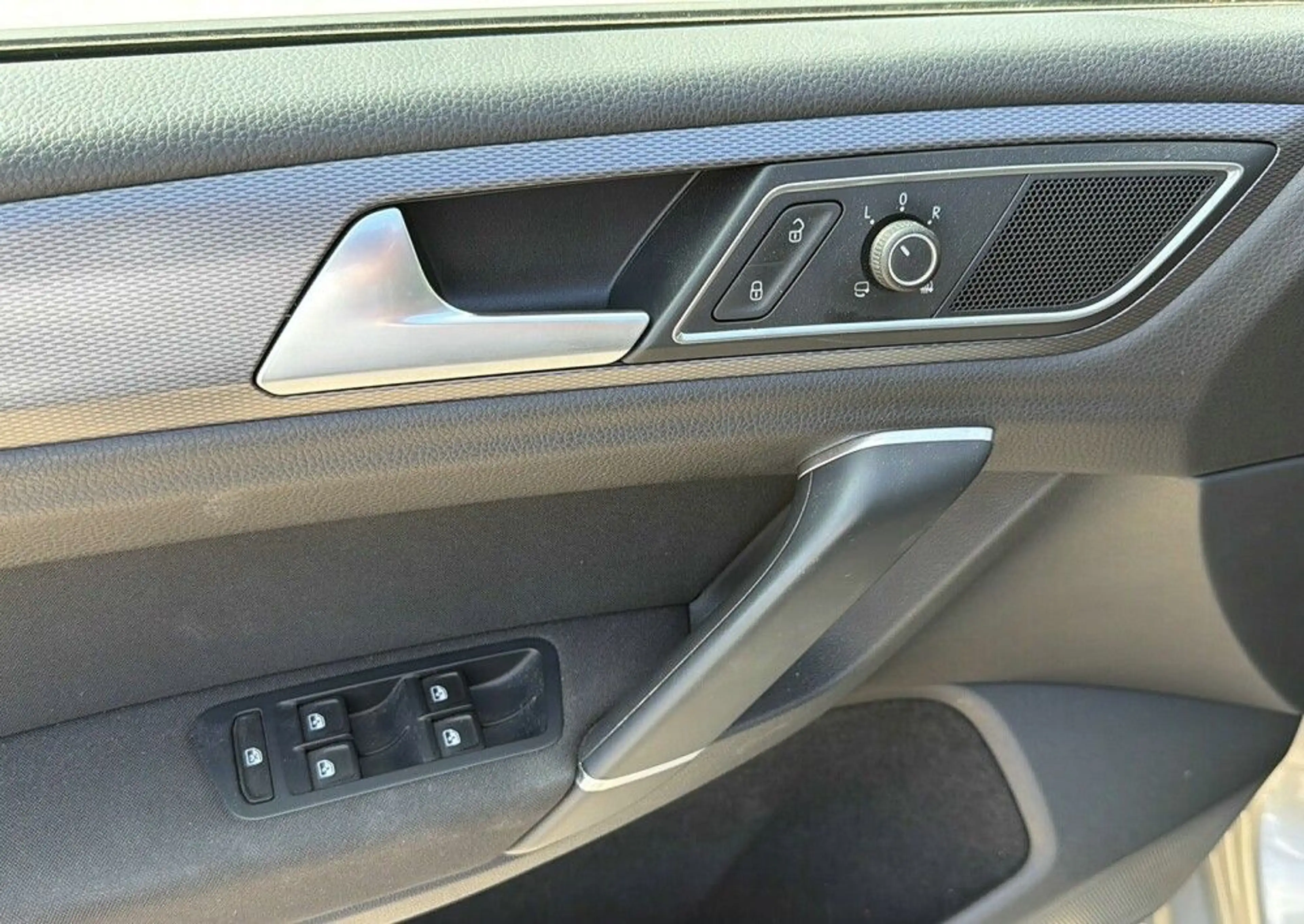 Volkswagen Golf Sportsvan Klimaautomatic PTS SHZ — photo 13
