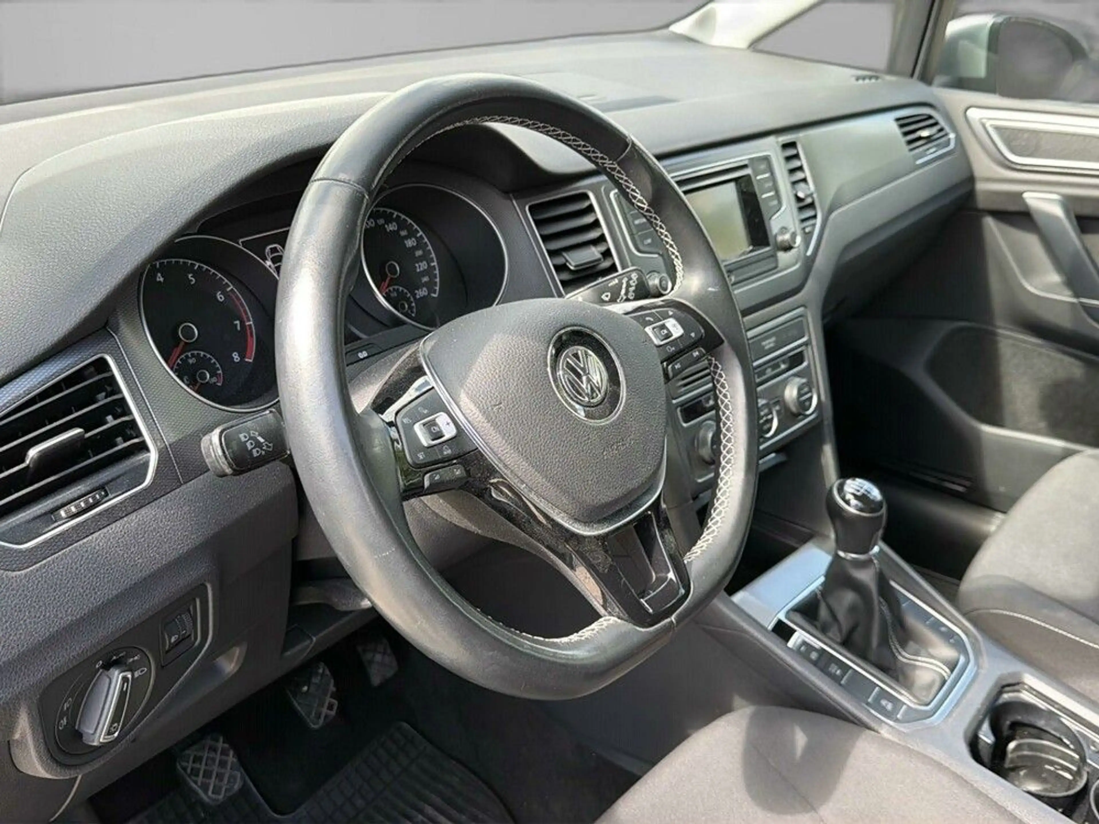 Volkswagen Golf Sportsvan Klimaautomatic PTS SHZ — photo 14