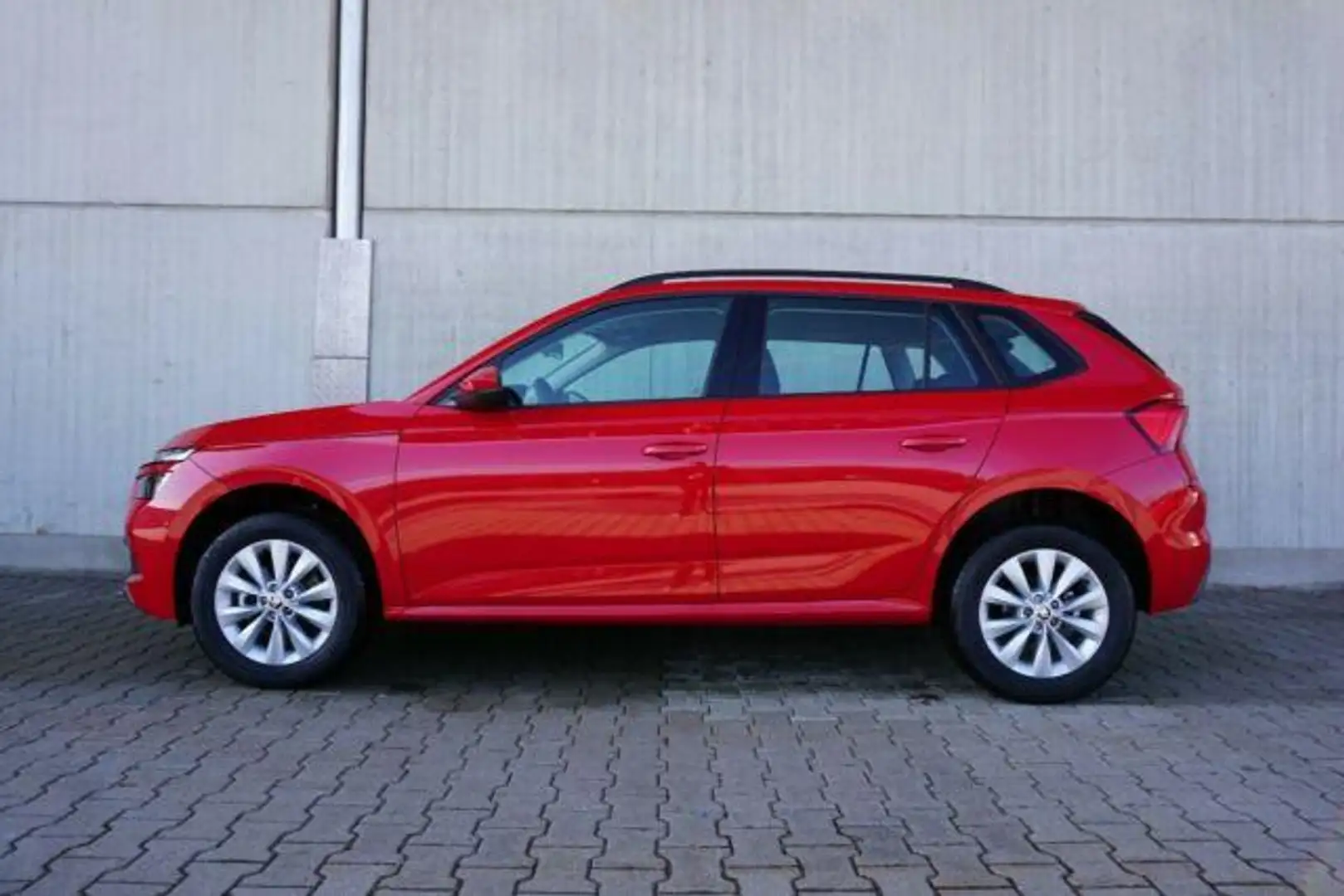 Skoda Kamiq 1.0TSI 85kW DSG AHK Navi/MirrorLink 1.Hd* Червоний - 2