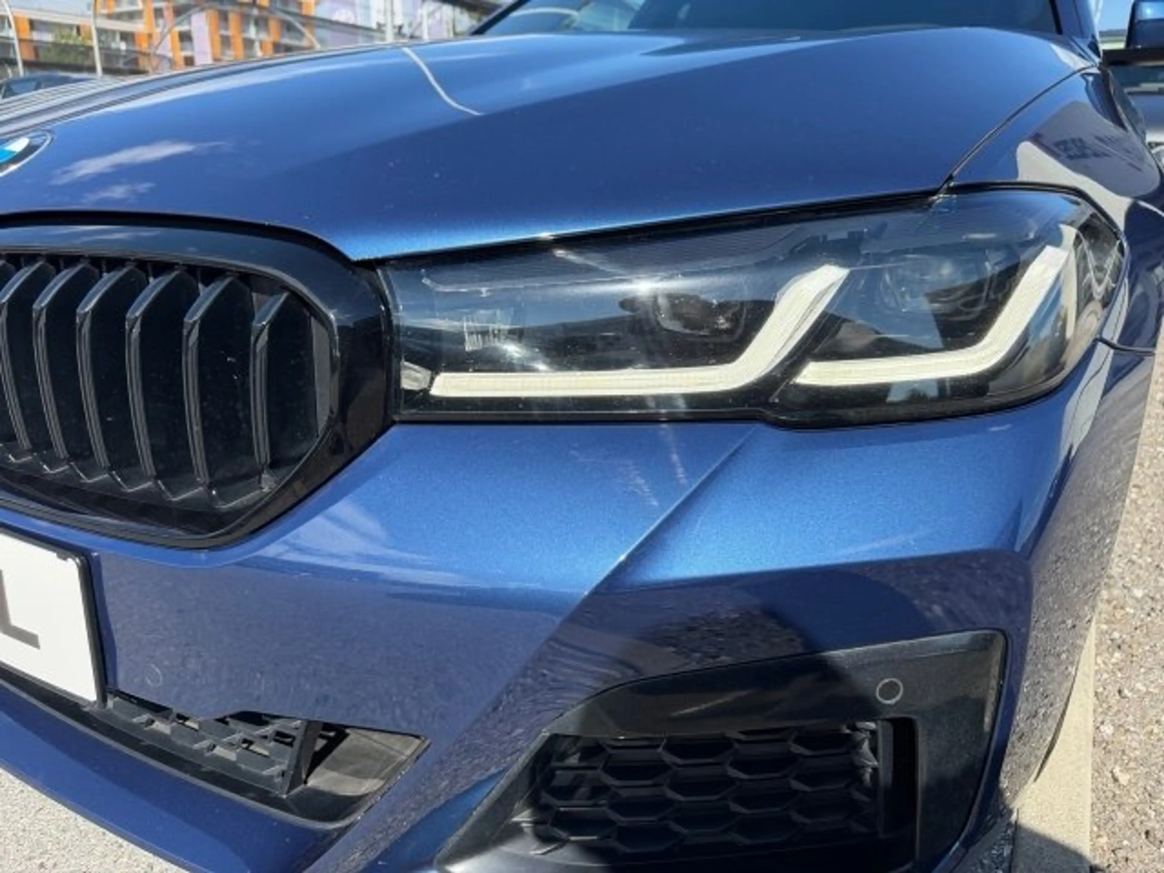 BMW 540 i 48 V Touring xD — photo 4