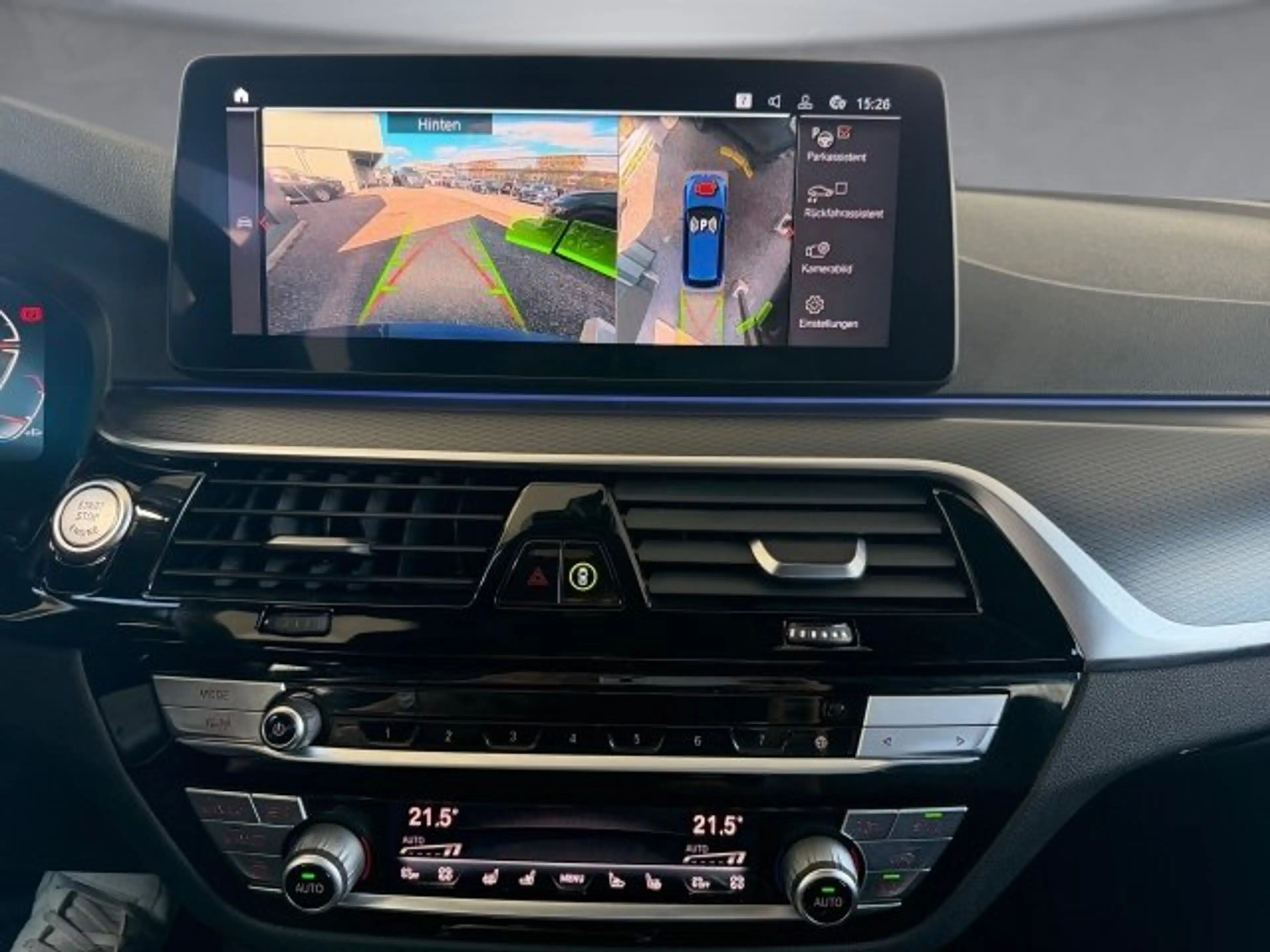BMW 540 i 48 V Touring xD — photo 14