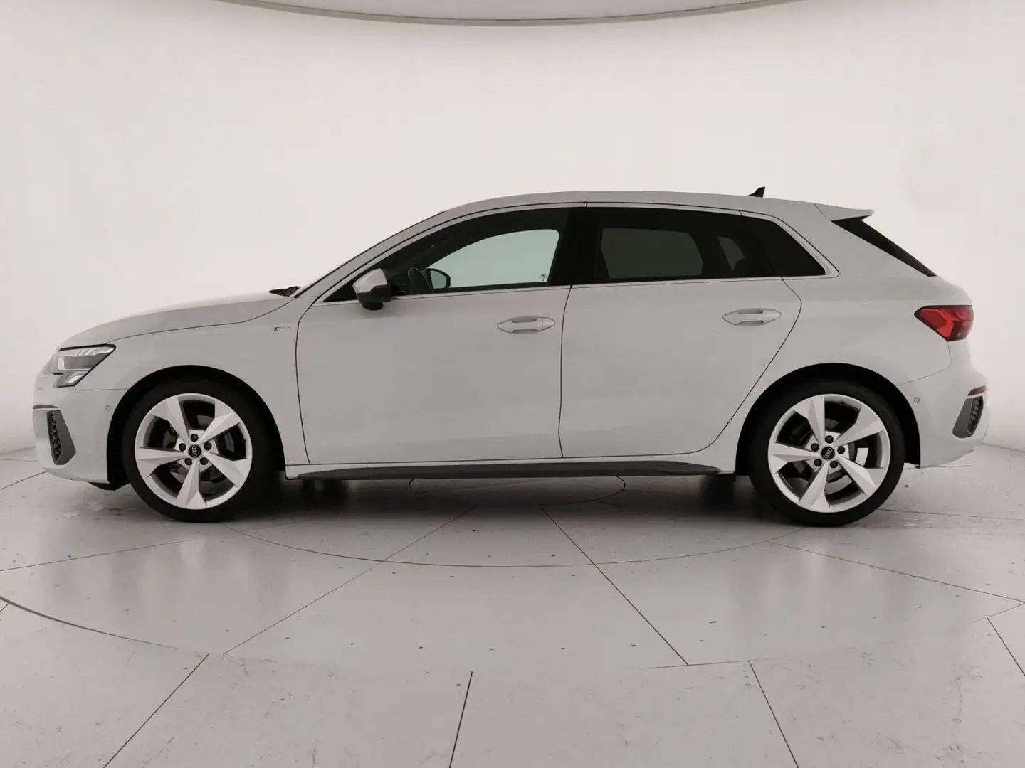 Audi A3 sportback 30 2.0 tdi s line edition s tronic Blanco - 2