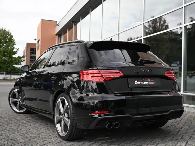 Audi A3 view 4