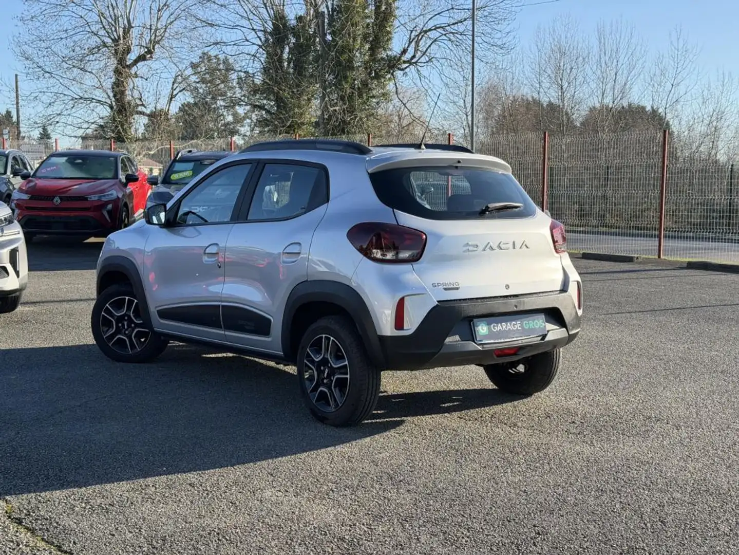 Dacia Spring Essential -23B - 2