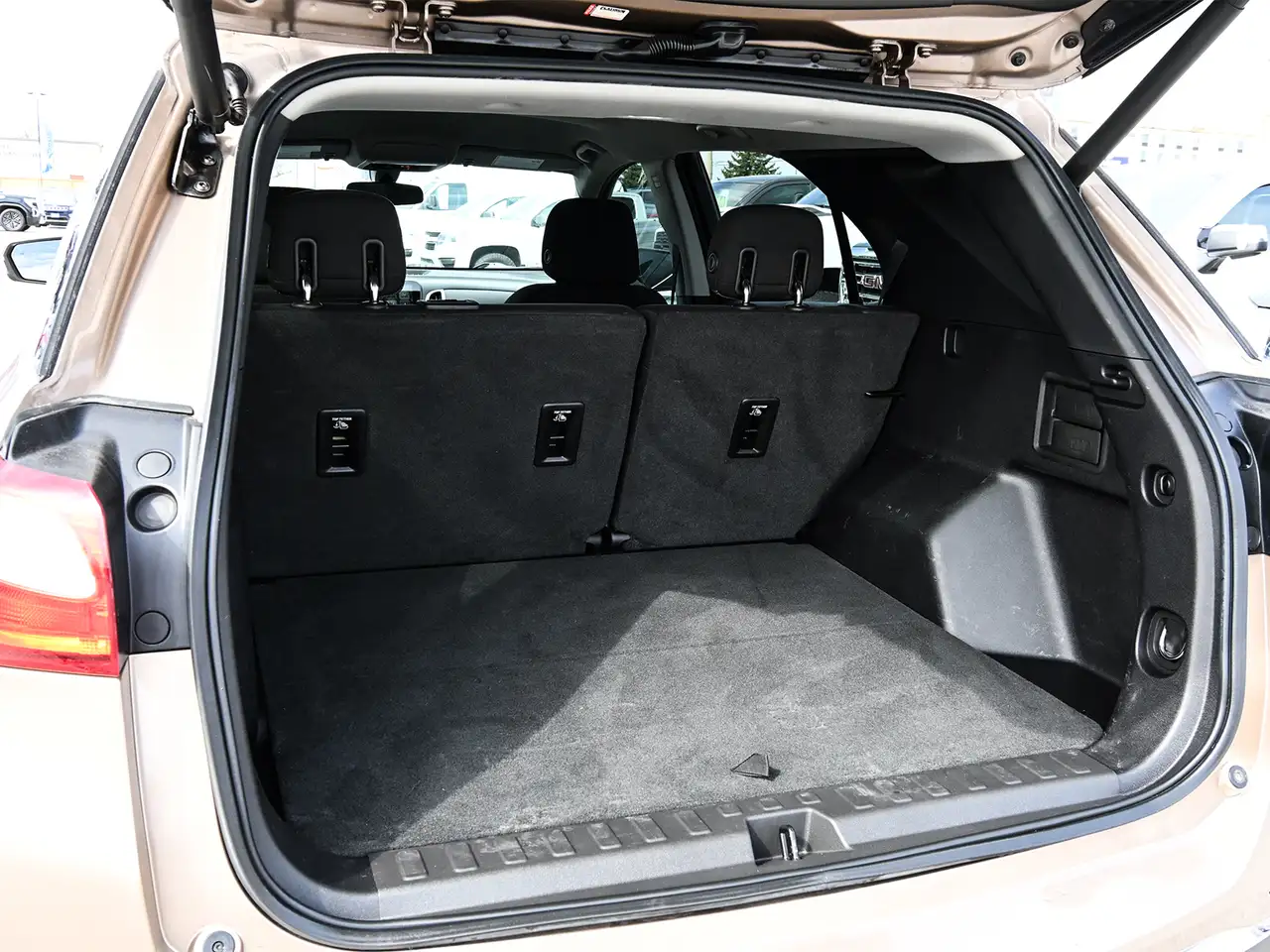 Chevrolet Equinox снимка Chevrolet Equinox