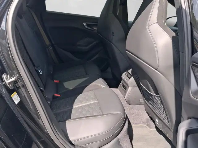 Audi RS5 view 6