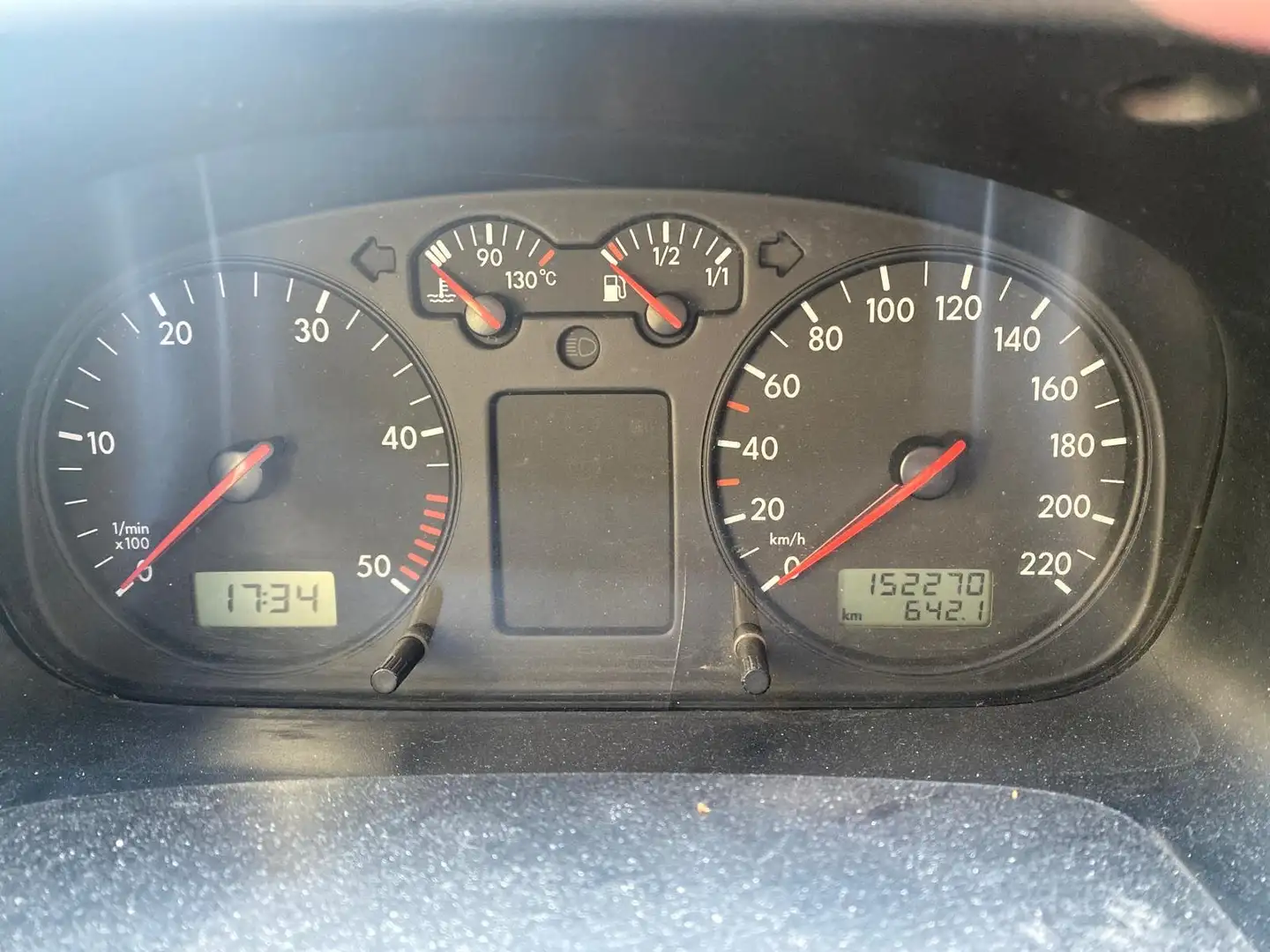 Volkswagen T4 VW T4 Transporter T4 Kasten 1,9 TDI 50KW Weiß - 2