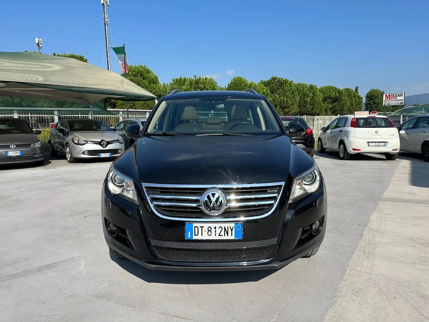 Volkswagen Tiguan Tiguan 2.0 tdi Sport **FULL OPTIONAL** Noir - 2