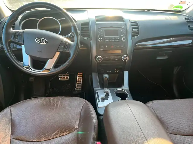 Kia Sorento view 9